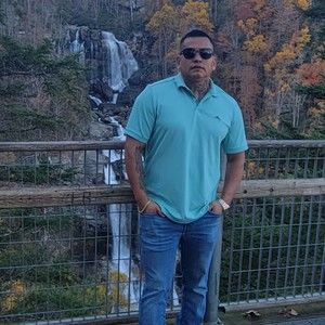 Meet your Posher, Ismael